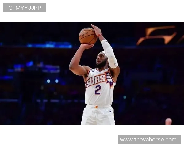 火箭队底薪合同锁定60%三分命中率奇兵，低薪高能悍将稳坐轮换阵容